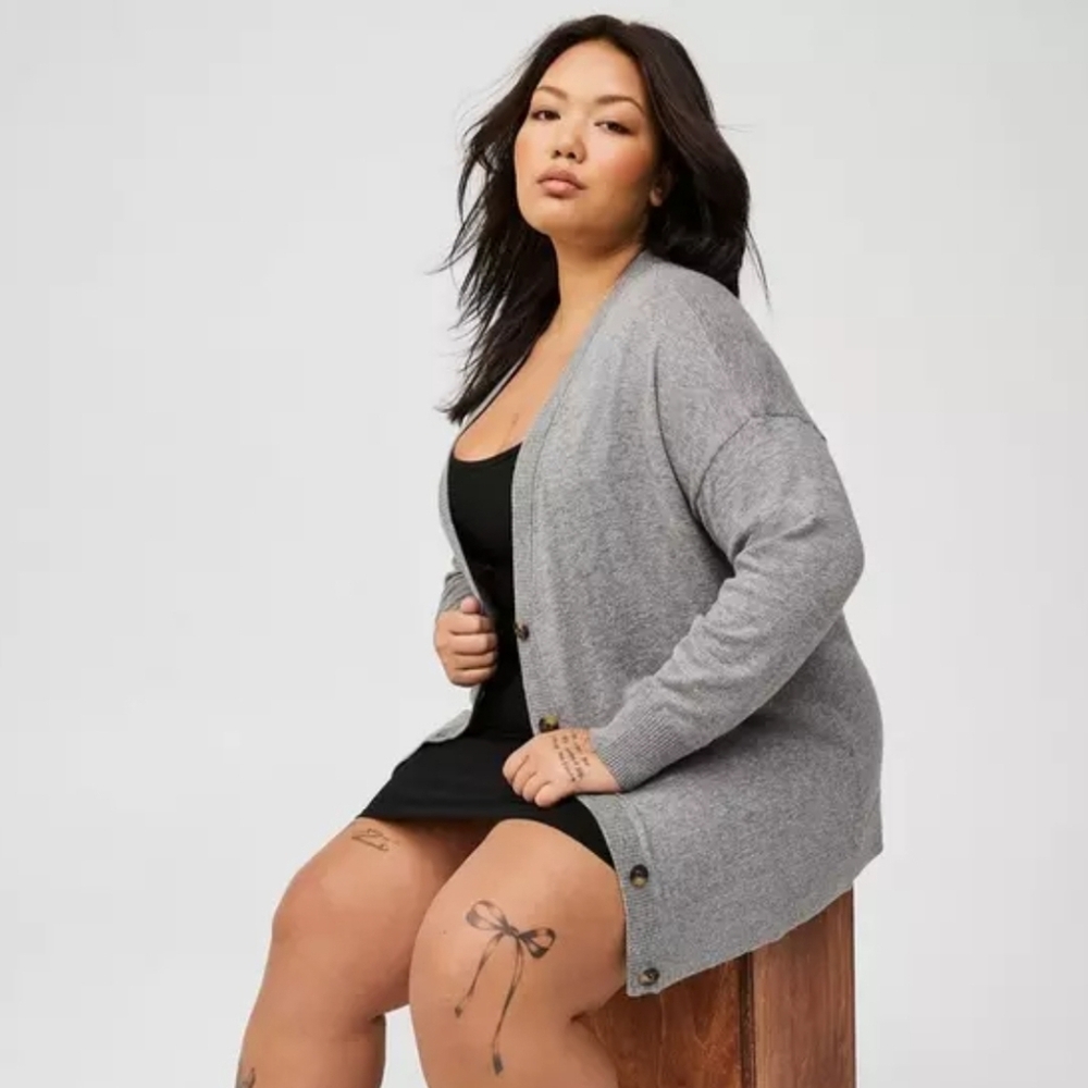 Torrid Gray Heather Boyfriend Cardigan Drop Shoulder Sweater 00 10 Med / Large